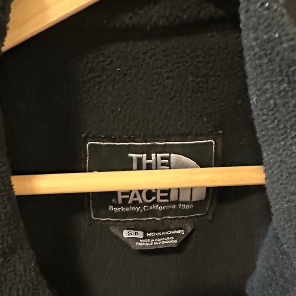 The North Face Men's Black Performance Jacket - Picture 2 of 9